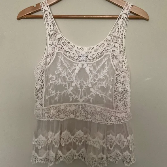 Express Extra Small Lace Crochet Cream Top - Picture 8 of 10